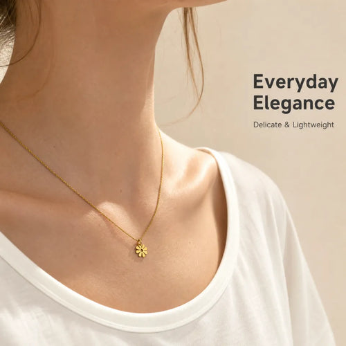 Dainty Daisy Necklace | 18K Gold Plated Stainless Steel Pendant Necklace