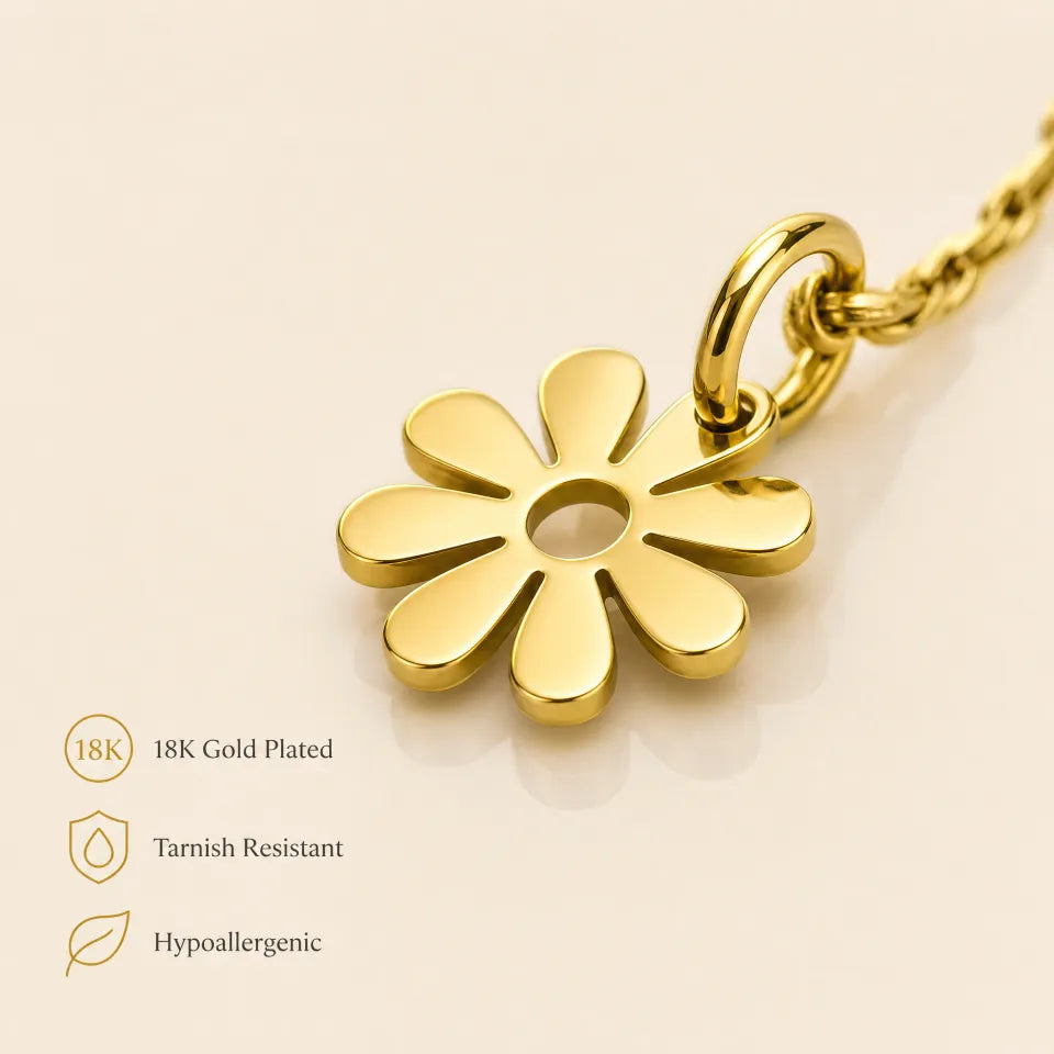Dainty Daisy Necklace | 18K Gold Plated Stainless Steel Pendant Necklace